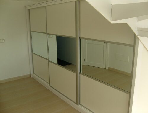 WARDROBE WITH MIRROR